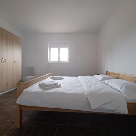 Apartman Milanko Muskovci Exterior photo